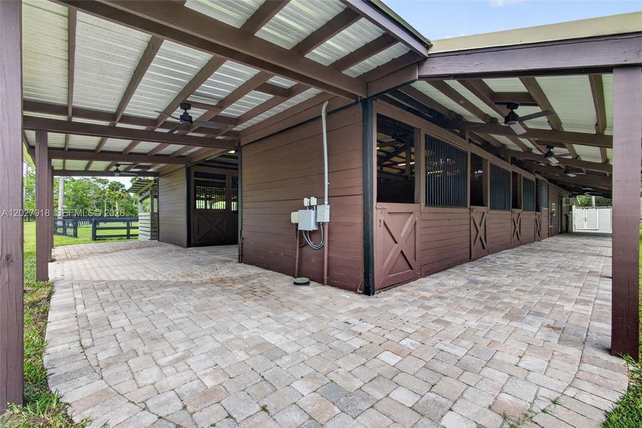 Exterior details and patio area of a home in , Palm Beach Gardens (Image 60).