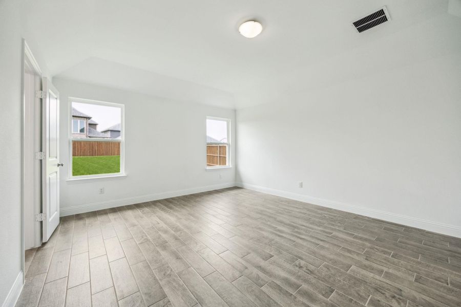 Spacious, unfurnished interior of a new home in Saint Tropez, Huffman (Image 17). Spacious, unfurnished interior of a new home in Saint Tropez, Huffman (Image 17).