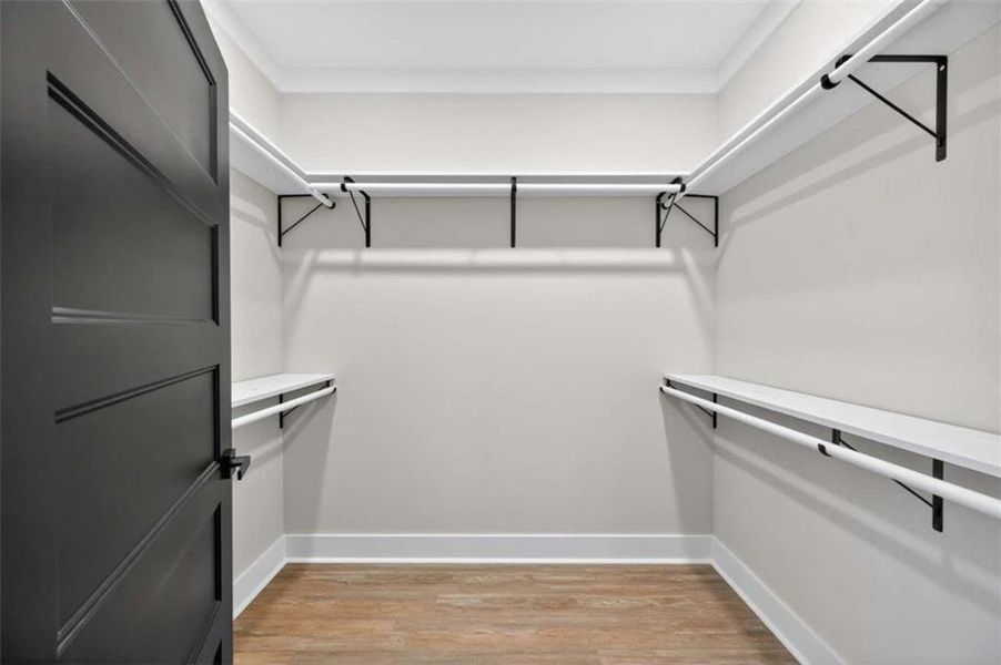 Spacious, unfurnished interior of a new home in , Cleveland (Image 29).