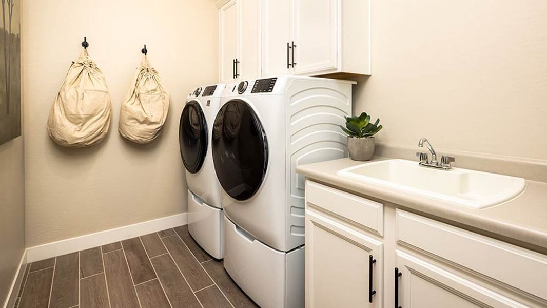 Representative furnished interior of a home built from the Albany by Taylor Morrison in Combs Ranch Landmark Collection, San Tan Valley (Image 14).