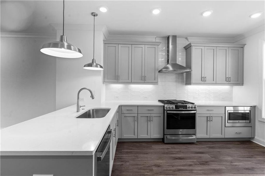 Furnished interior view inside a new home in Evanshire Townhomes, Duluth (Image 17). Furnished interior view inside a new home in Evanshire Townhomes, Duluth (Image 17).