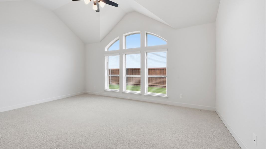 Spacious, unfurnished interior of a new home in Myrtle Creek, Waxahachie (Image 16). Spacious, unfurnished interior of a new home in Myrtle Creek, Waxahachie (Image 16).