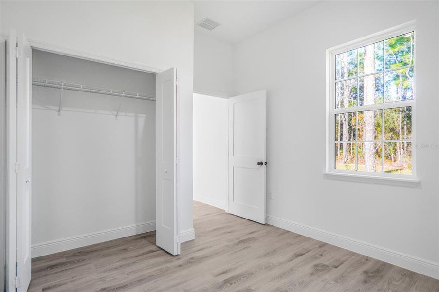 Spacious, unfurnished interior of a new home in , Dunnellon (Image 35).