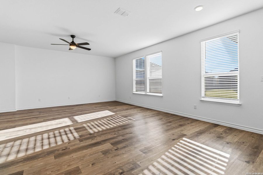 Spacious, unfurnished interior of a new home in Davis Ranch, Helotes (Image 32). Spacious, unfurnished interior of a new home in Davis Ranch, Helotes (Image 32).