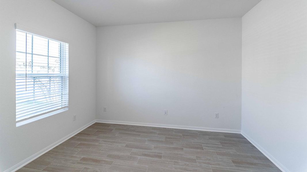 Spacious, unfurnished interior of a new home in Briarwood, Elgin (Image 18).