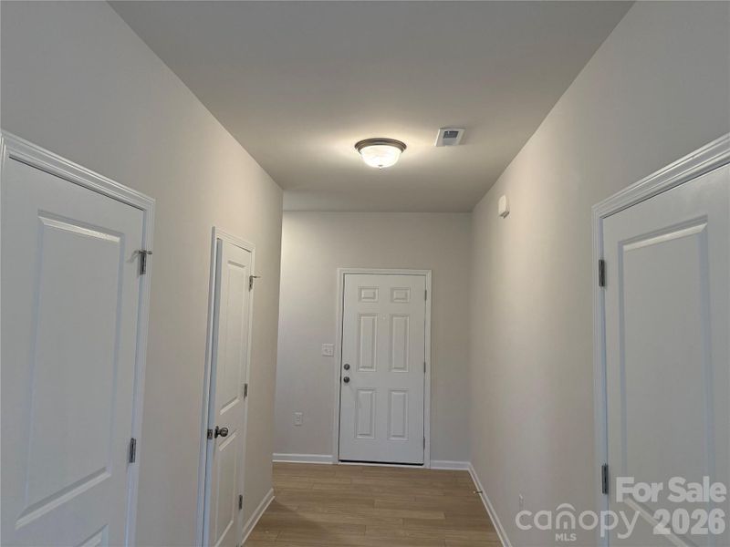 Spacious, unfurnished interior of a new home in Cedar Meadows, Monroe (Image 18).
