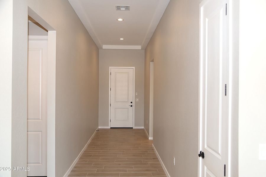 Counrty Club Entrance Counrty Club Entrance