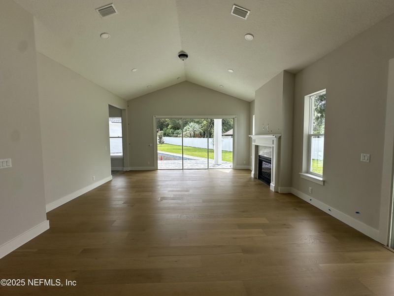Spacious, unfurnished interior of a new home in , St. Augustine (Image 21).