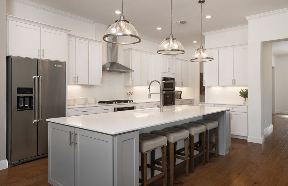 Eat-in Kitchen Island