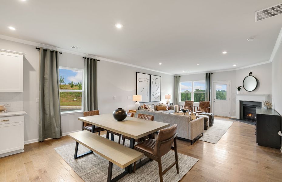 Representative furnished interior of a home built from the Rosemont by Pulte Homes in Bennett Park, Grayson (Image 55).