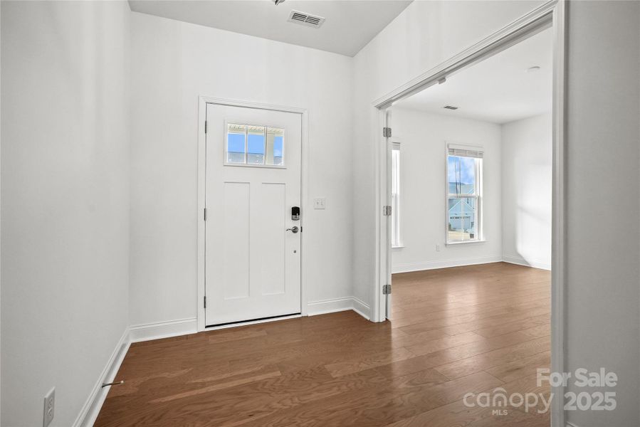 Spacious, unfurnished interior of a new home in Forest Creek, Waxhaw (Image 36).