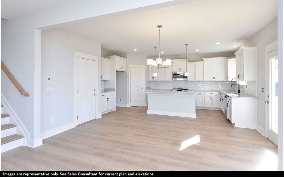 Spacious, unfurnished interior of a new home in McCain's Station, Gallatin (Image 16).