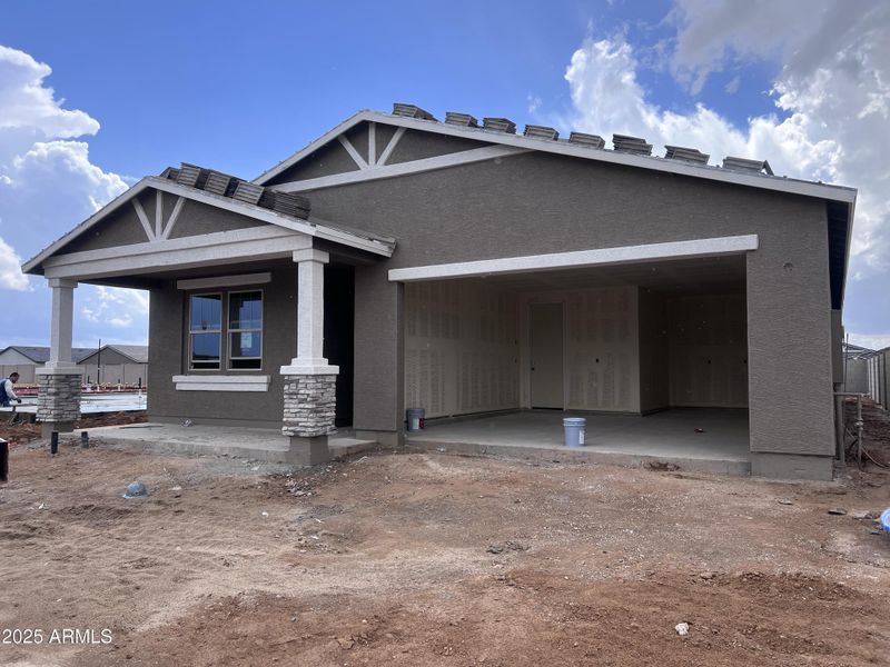 001 Exterior Front 001 Exterior Front