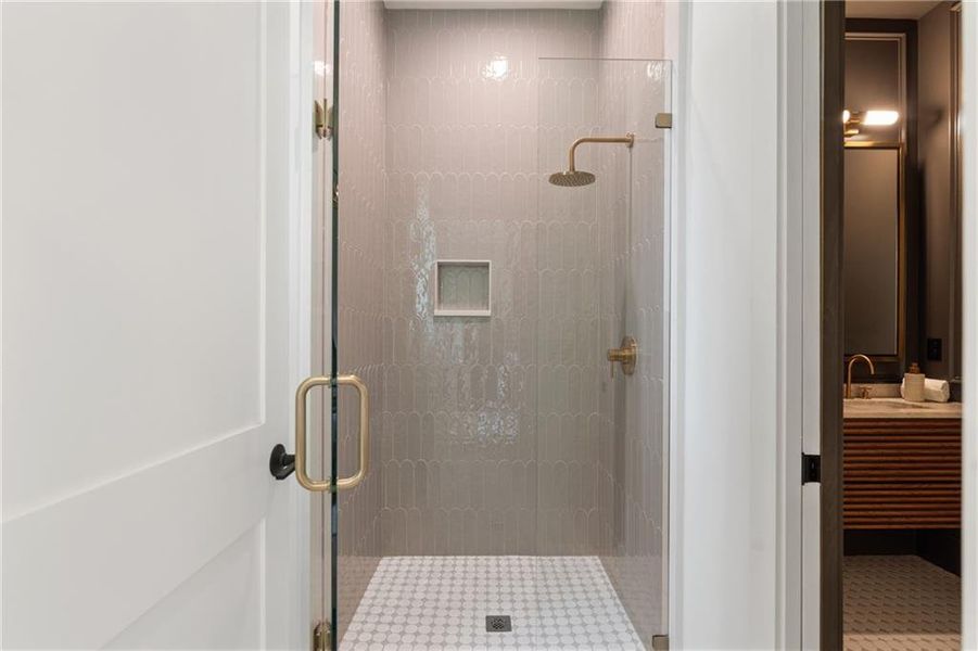 Image 93 of a home in .