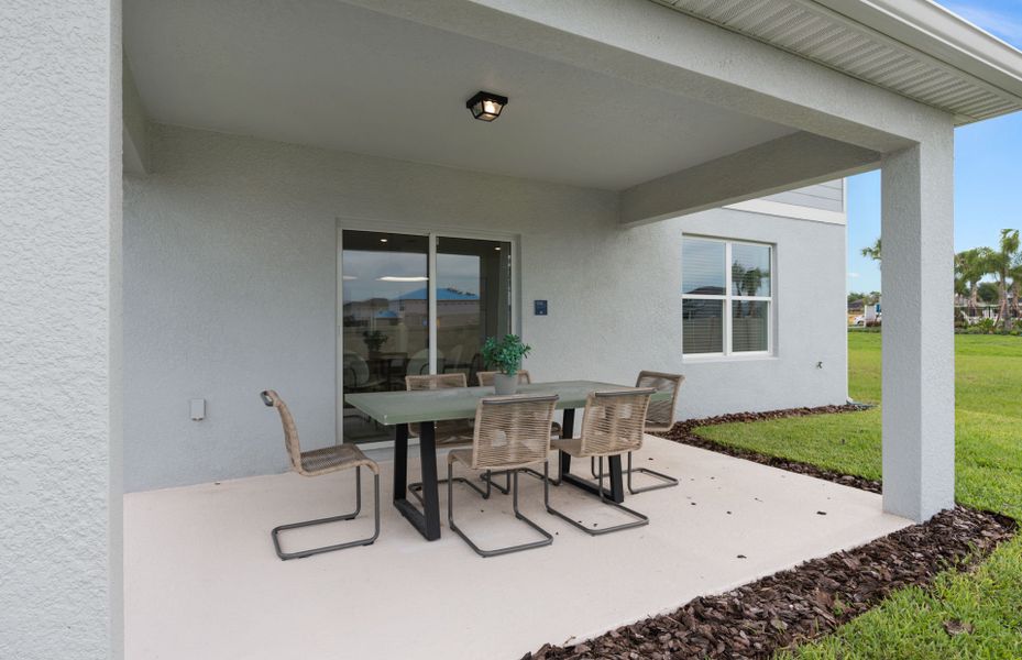 Representative furnished interior of a home built from the Springdale by Pulte Homes in Belle Haven, Davenport (Image 65). Representative furnished interior of a home built from the Springdale by Pulte Homes in Belle Haven, Davenport (Image 65).
