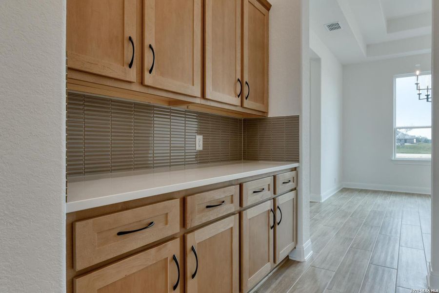 Furnished interior view inside a new home in Waldsanger, New Braunfels (Image 9).
