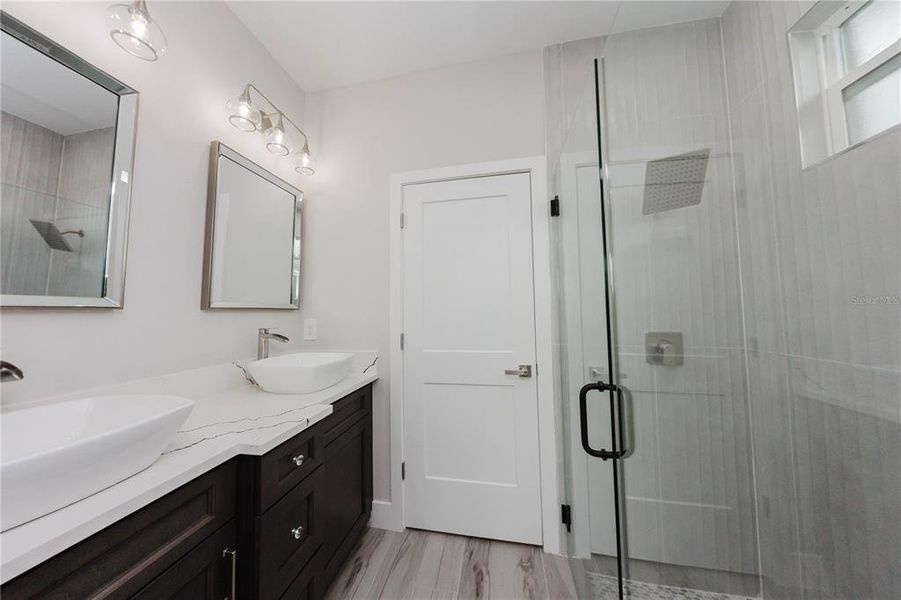 Furnished interior view inside a new home in , Eustis (Image 34).