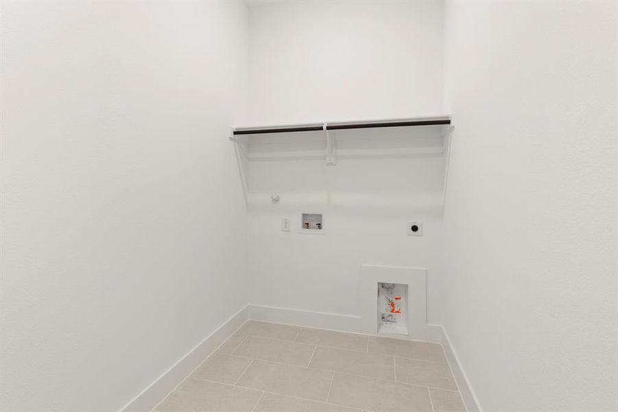 2_03. 1028 Golden Galaxy - Utility