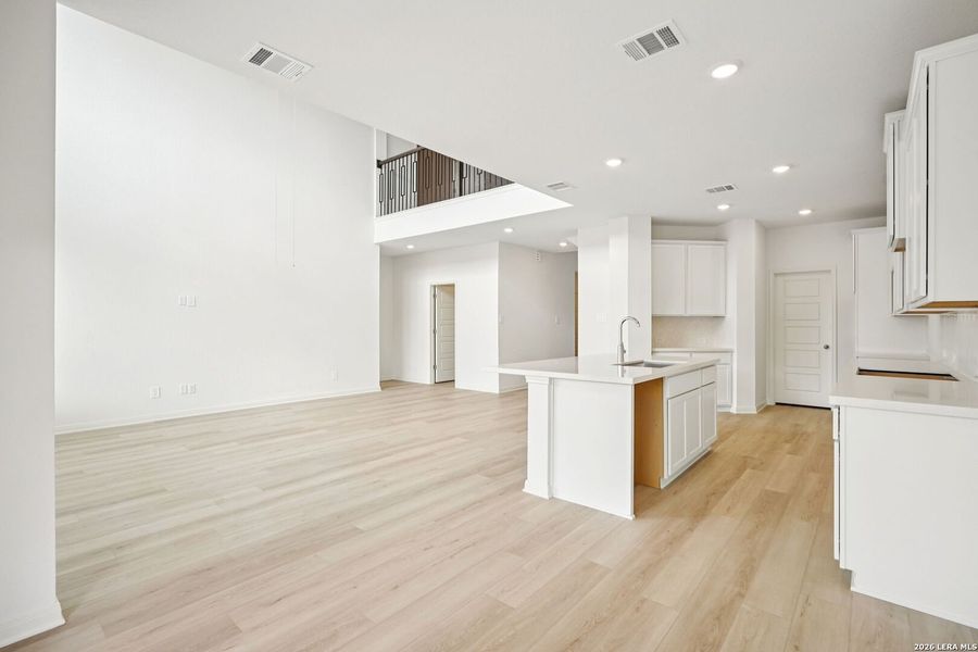 Spacious, unfurnished interior of a new home in Estancia Ranch - Classic Series, San Antonio (Image 57).