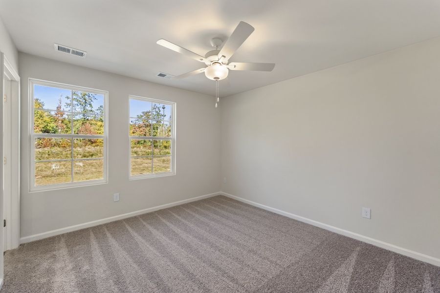Spacious, unfurnished interior of a new home in Edwards Station, Taylors (Image 13).