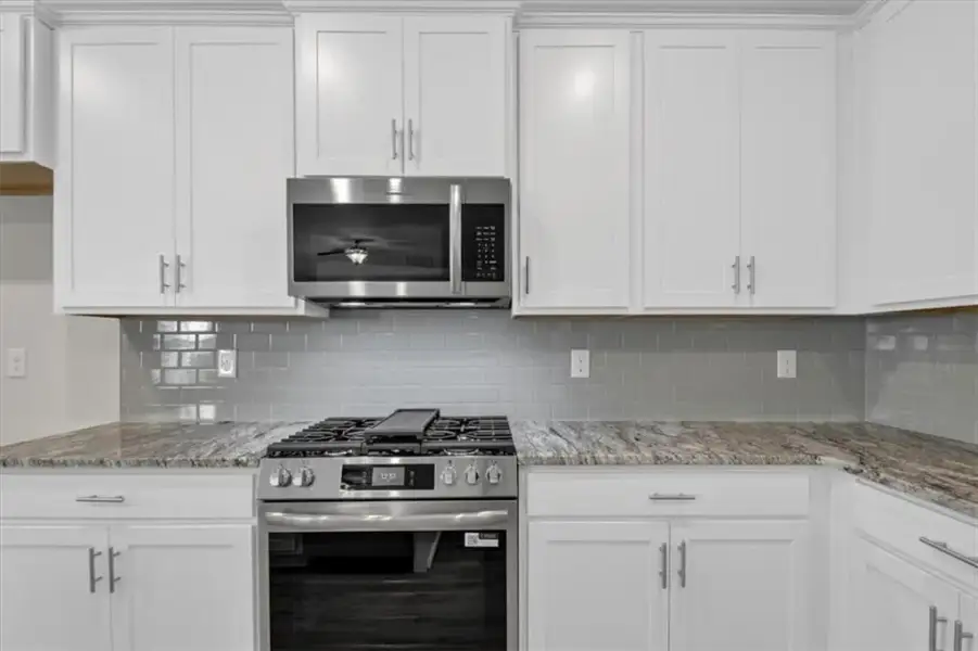 Furnished interior view inside a new home in Tuscany Hills, Douglasville (Image 14).