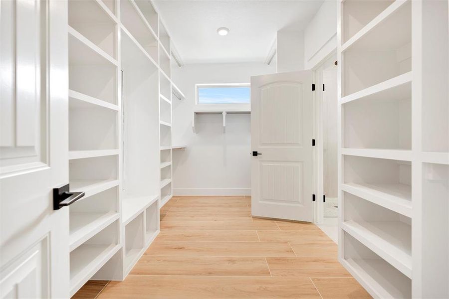 Spacious, unfurnished interior of a new home in , Azle (Image 32). Spacious, unfurnished interior of a new home in , Azle (Image 32).