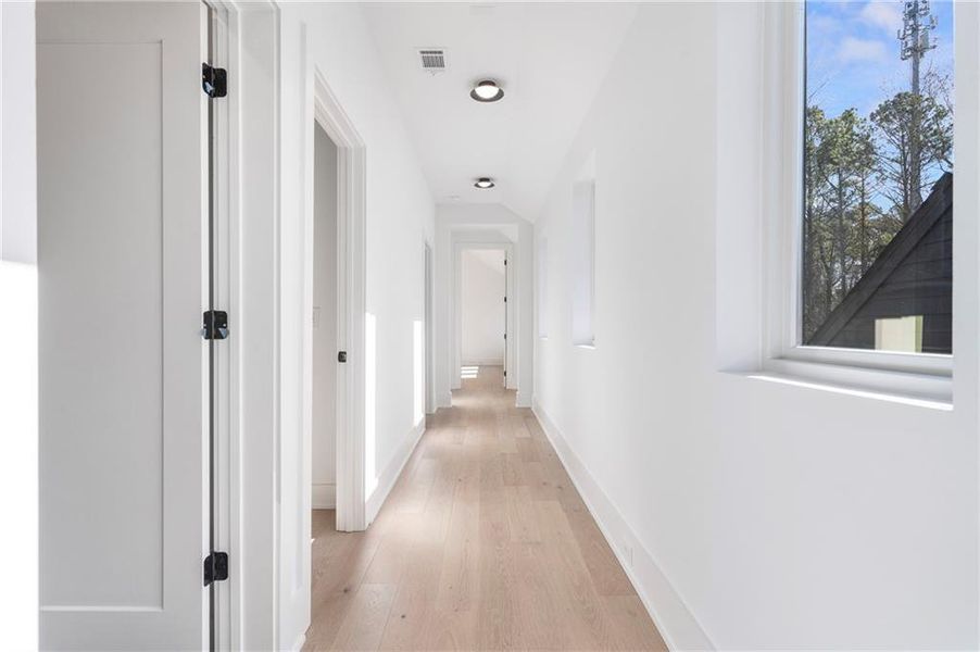 Spacious, unfurnished interior of a new home in Aster, Roswell (Image 19).