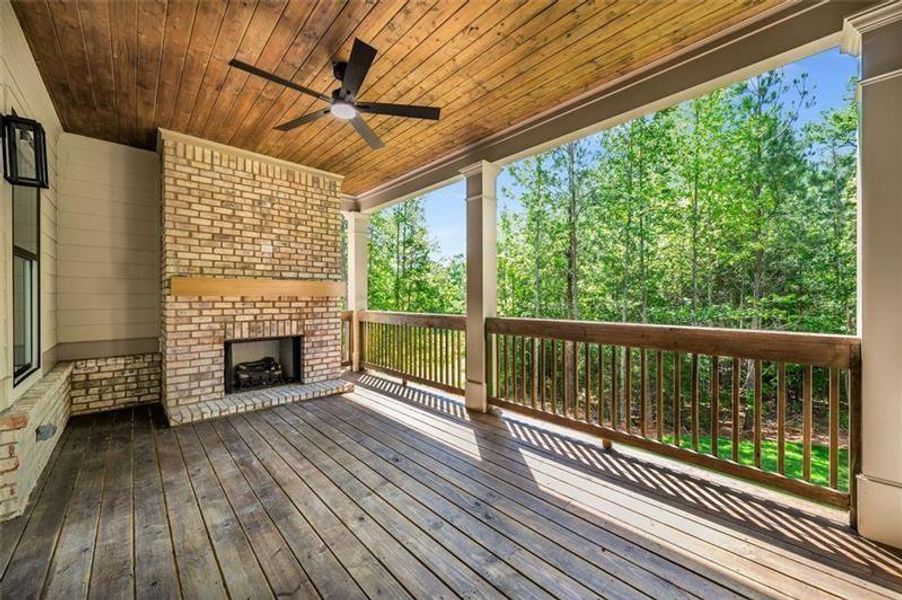 Exterior details and patio area of a home in , Jefferson (Image 31).