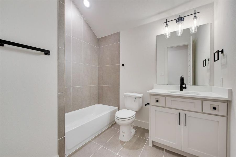 Furnished interior view inside a new home in , Azle (Image 6). Furnished interior view inside a new home in , Azle (Image 6).