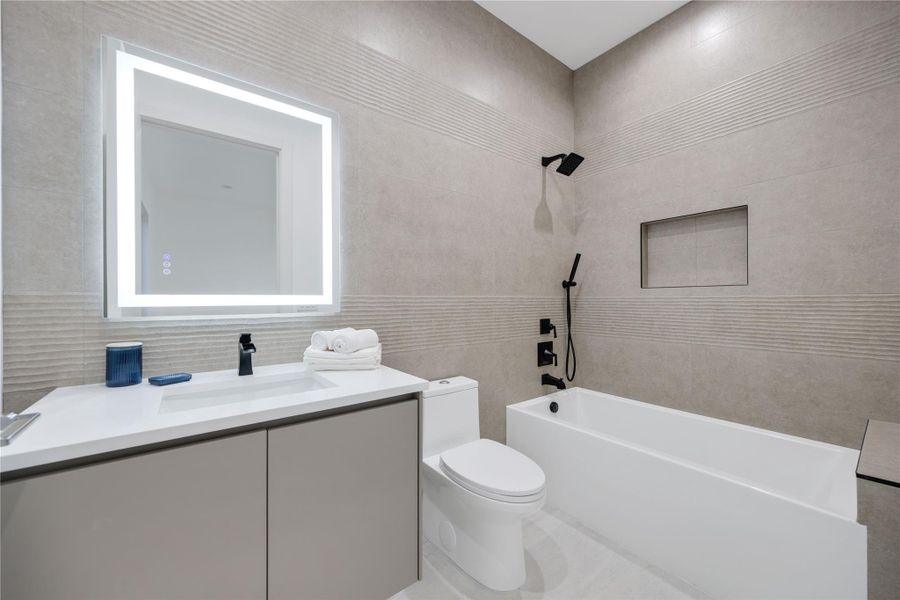 Furnished interior view inside a new home in , Parkland (Image 17).