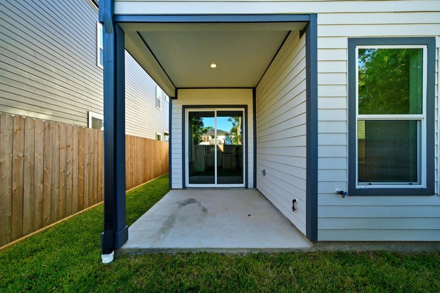 Exterior details and patio area of a home in , Houston (Image 25). Exterior details and patio area of a home in , Houston (Image 25).