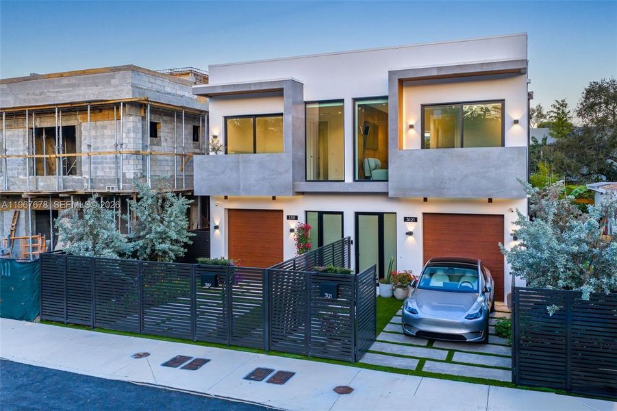 Exterior details and patio area of a home in , Miami (Image 50).