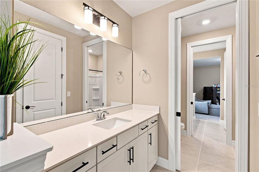 Furnished interior view inside a new home in , Winter Garden (Image 36).