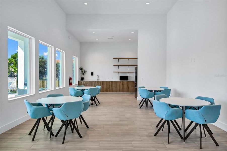 Community amenities in , Davenport (Image 40).