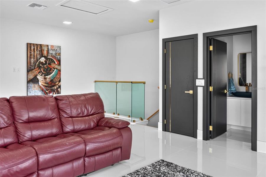 Furnished interior view inside a new home in , Orlando (Image 67). Furnished interior view inside a new home in , Orlando (Image 67).