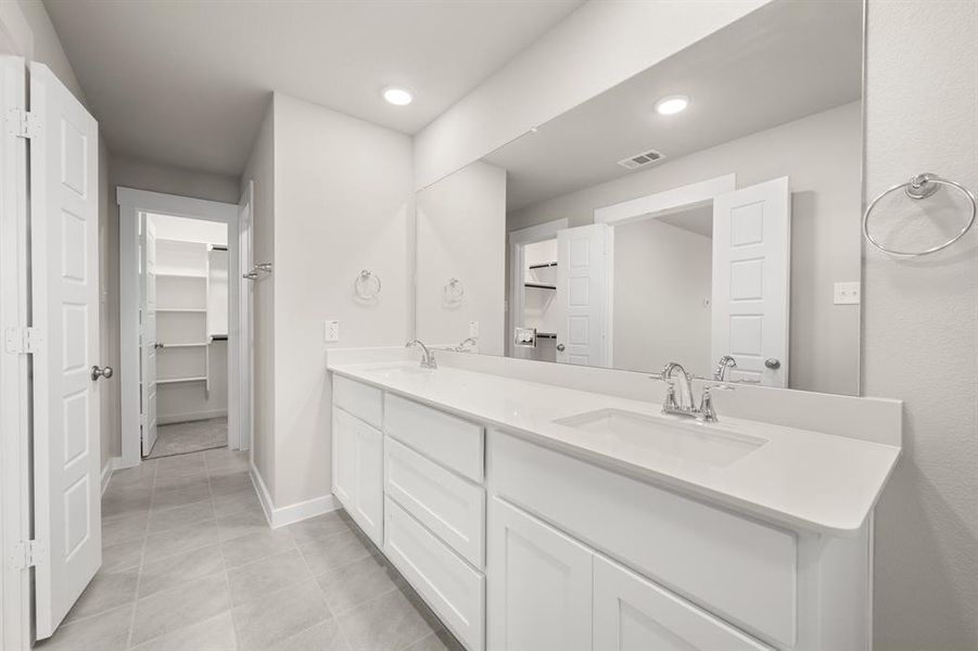 232 Wagon Spoke- Primary Suite-5