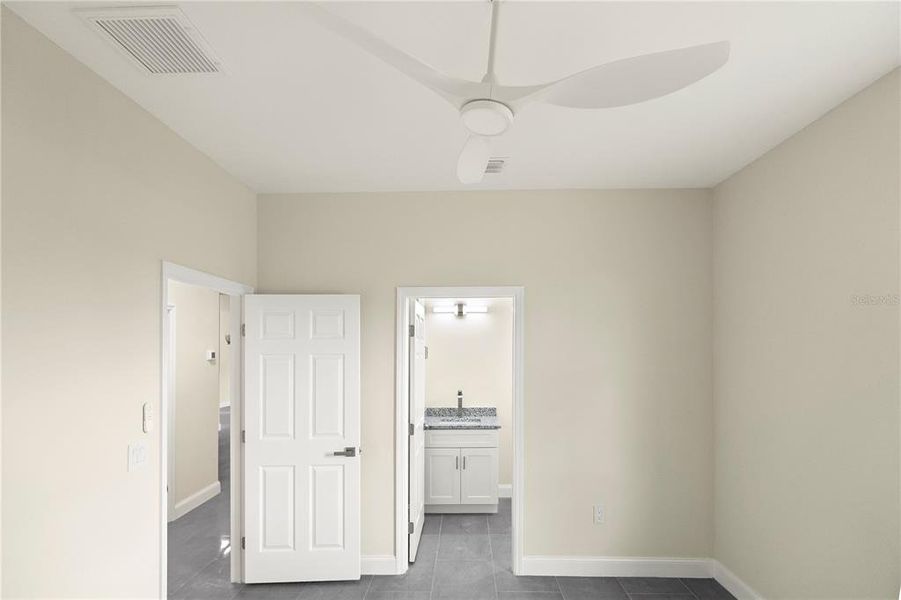 Spacious, unfurnished interior of a new home in , Lehigh Acres (Image 36).