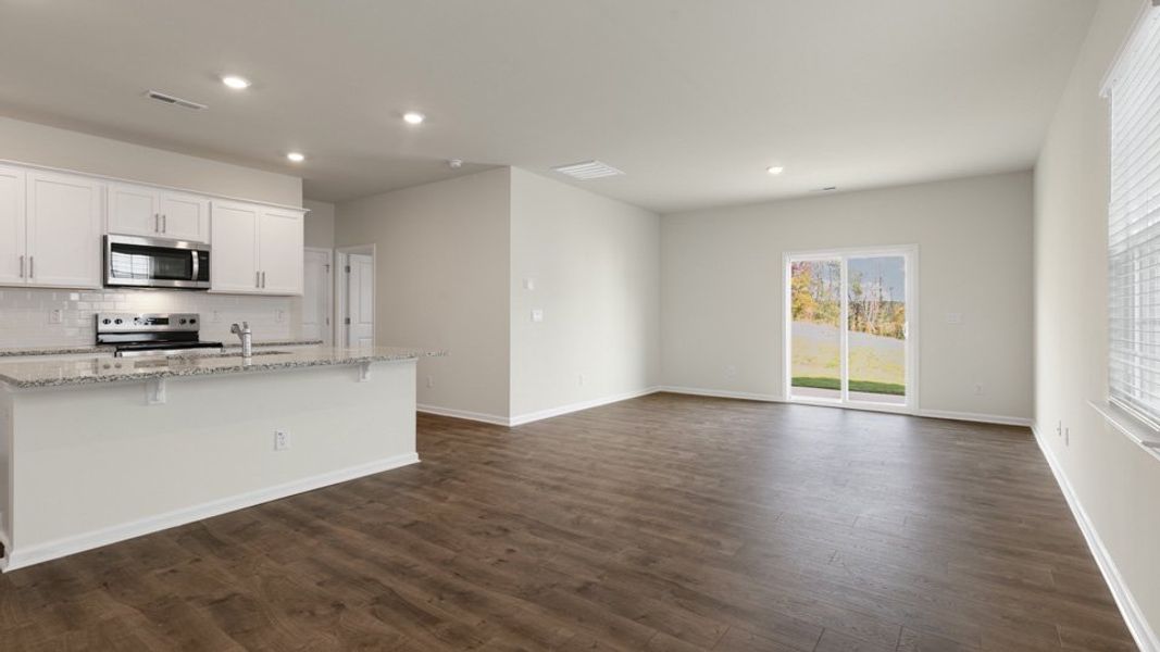 Spacious, unfurnished interior of a new home in The Grove at Matthews Landing, Fuquay Varina (Image 12).