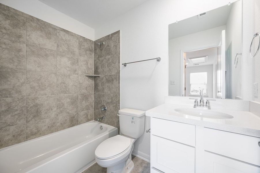 Furnished interior view inside a new home in Longview, Del Valle (Image 6).