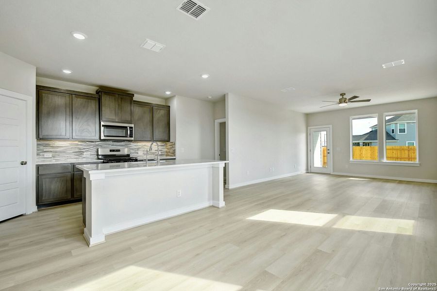 Furnished interior view inside a new home in Willowbrook, New Braunfels (Image 6).
