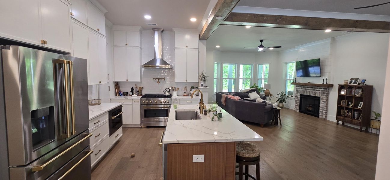 Furnished interior view inside a new home in , Seabrook (Image 8).