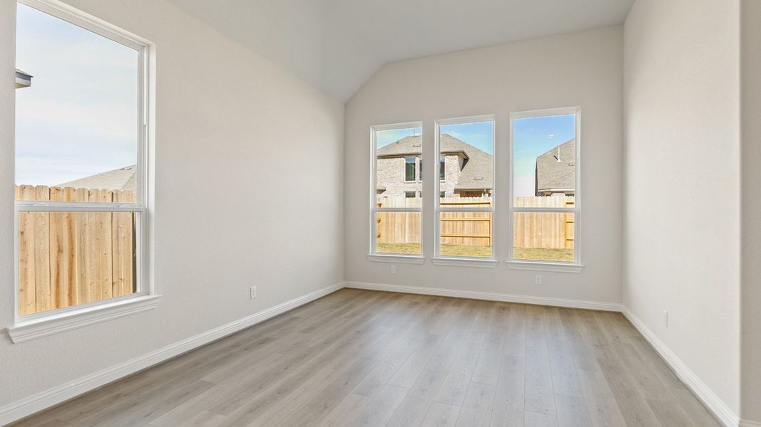 Representative furnished interior of a home built from the Yale by DRB Homes in Brookewater, Rosenberg (Image 10).