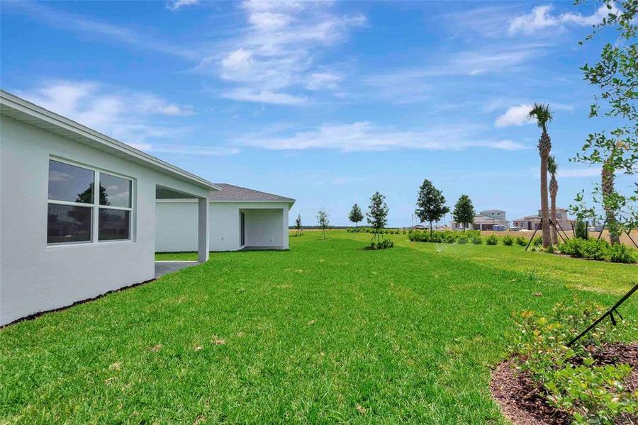 Exterior details and patio area of a home in Cresswind at Lake Harris, Tavares (Image 3).