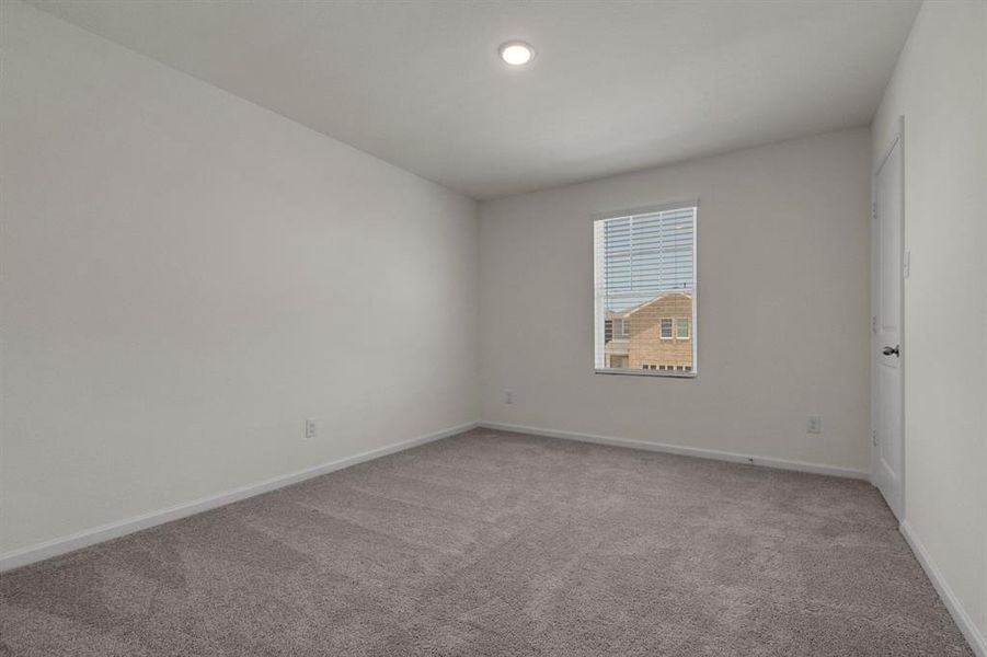 Spacious, unfurnished interior of a new home in Creekview Fossil Ridge, Pilot Point (Image 22).