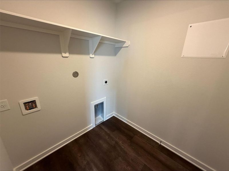 Spacious, unfurnished interior of a new home in Sterling Ridge, Huntsville (Image 8). Spacious, unfurnished interior of a new home in Sterling Ridge, Huntsville (Image 8).