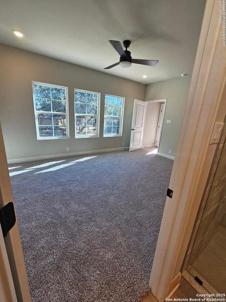 Spacious, unfurnished interior of a new home in , Spring Branch (Image 8).