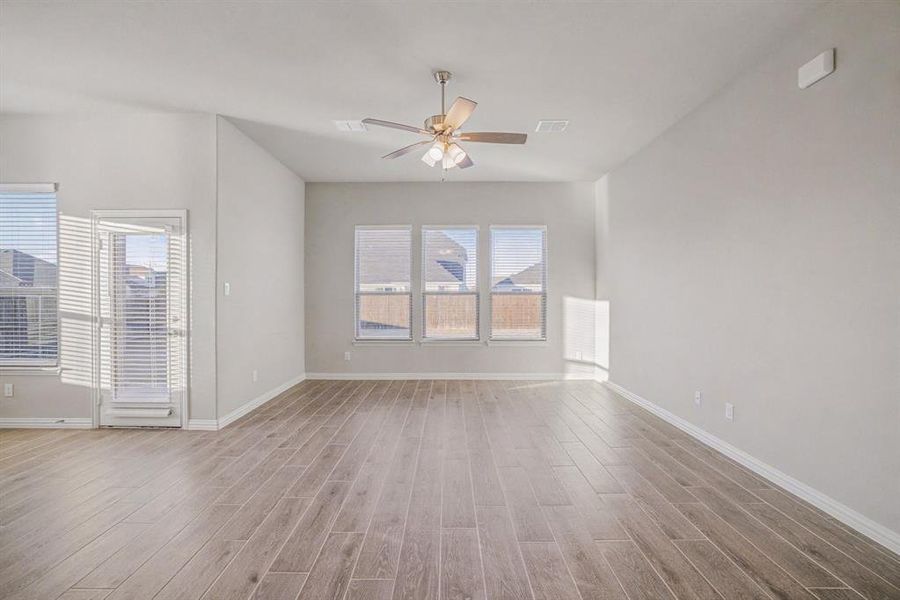 Spacious, unfurnished interior of a new home in Courts Of Bonnie Brae, Denton (Image 18). Spacious, unfurnished interior of a new home in Courts Of Bonnie Brae, Denton (Image 18).