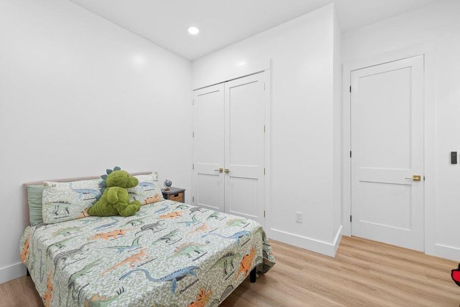 Furnished interior view inside a new home in , Buford (Image 5).