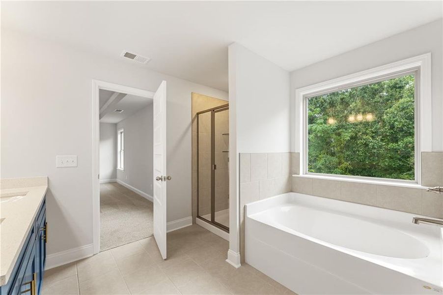 Furnished interior view inside a new home in Hellen Valley, Braselton (Image 16).