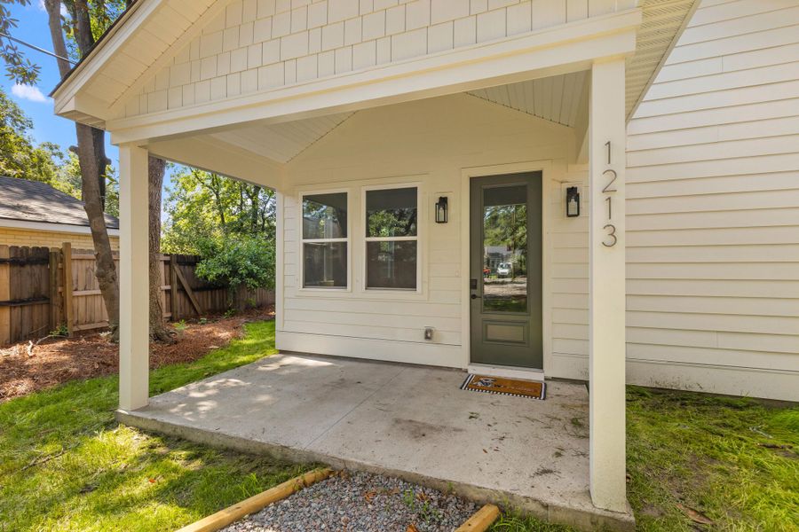 Exterior details and patio area of a home in , North Charleston (Image 25).